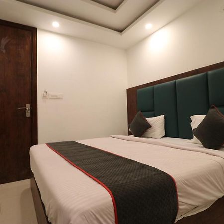 Family Hotel Tark Near Igi Airport Delhi Neu-Delhi Exterior foto