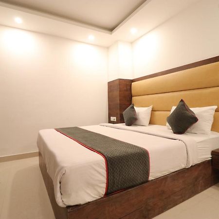 Family Hotel Tark Near Igi Airport Delhi Neu-Delhi Exterior foto