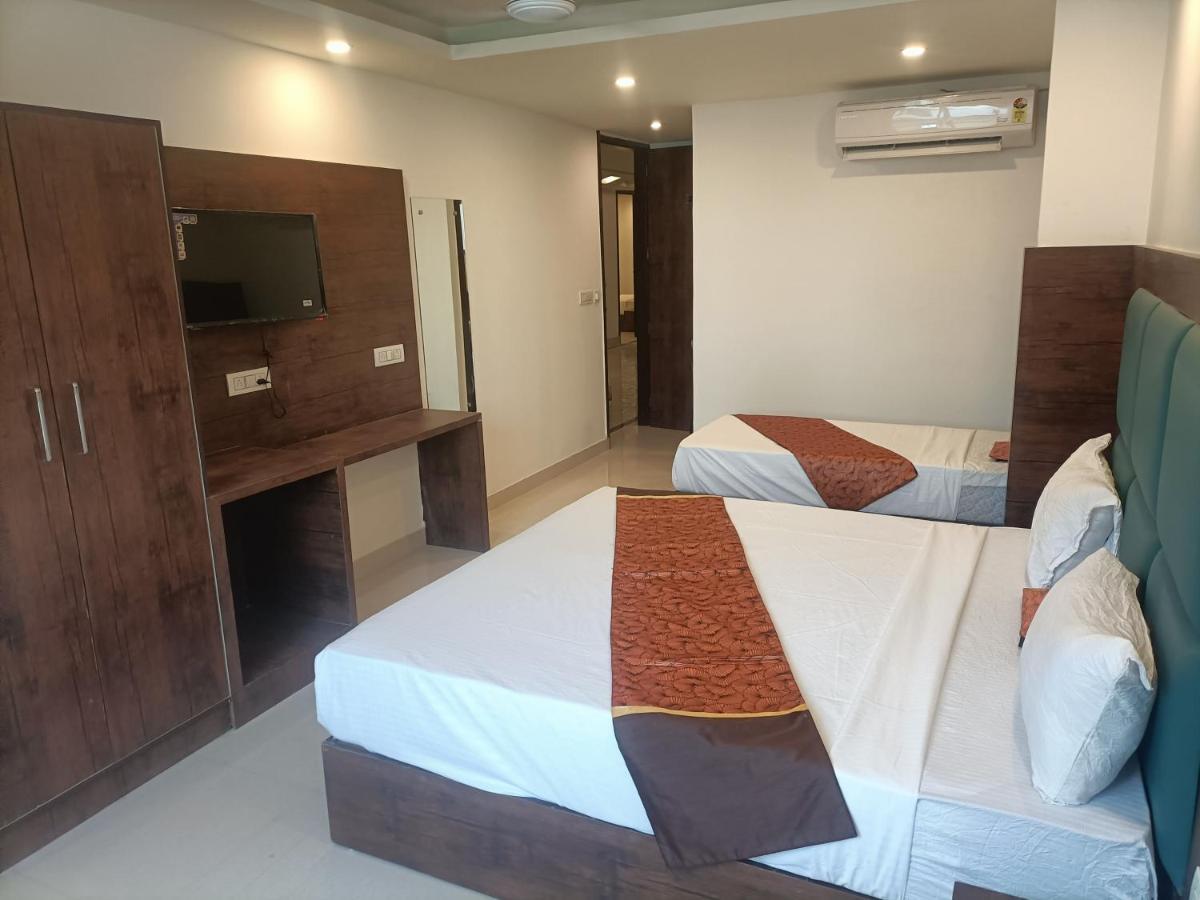 Family Hotel Tark Near Igi Airport Delhi Neu-Delhi Exterior foto
