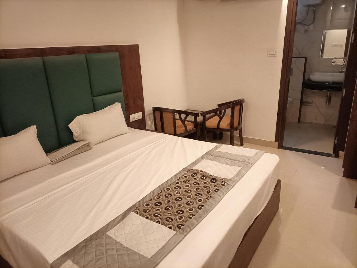 Family Hotel Tark Near Igi Airport Delhi Neu-Delhi Exterior foto