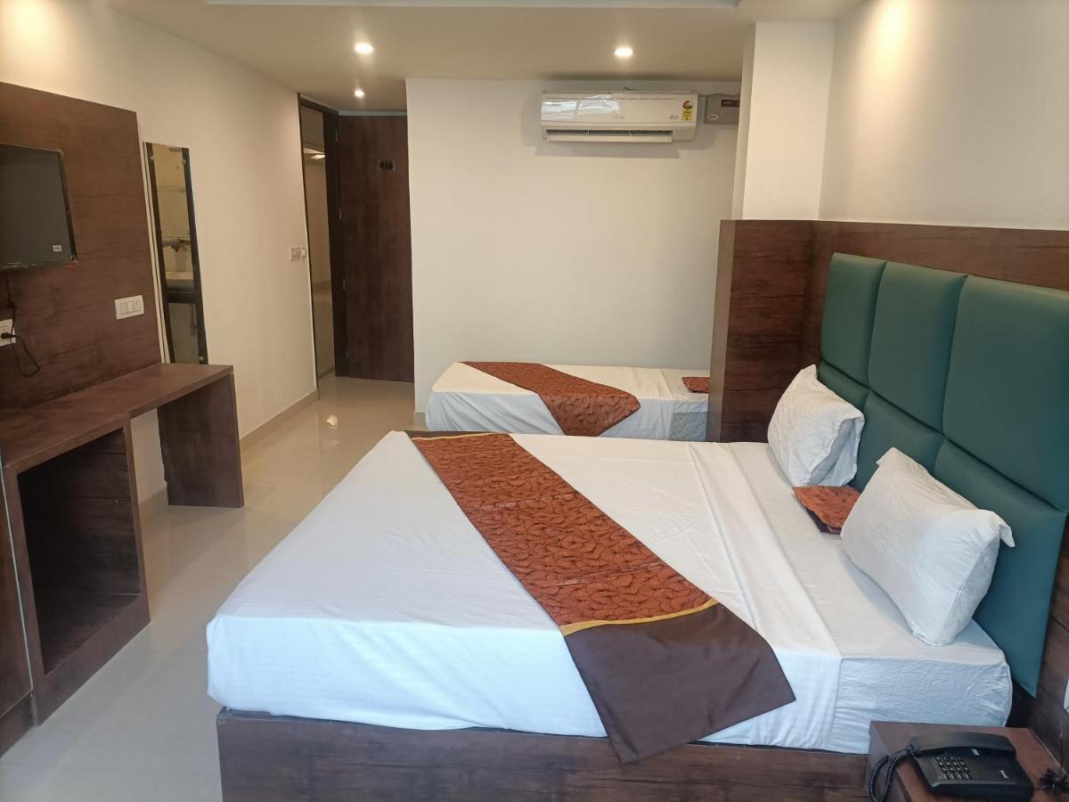 Family Hotel Tark Near Igi Airport Delhi Neu-Delhi Exterior foto